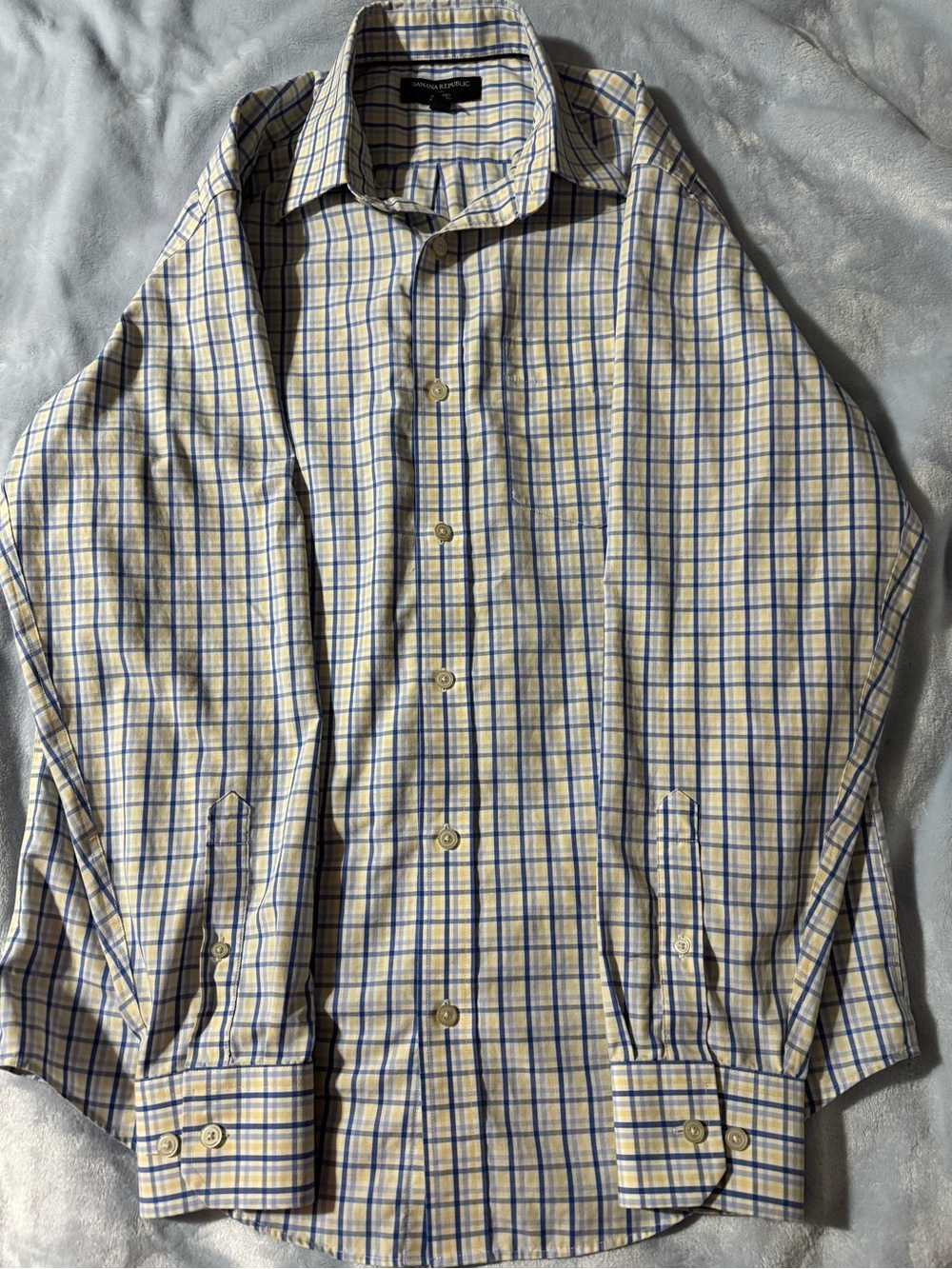 Banana Republic Blue and Yellow Plaid Men's Button-Up Shirt
